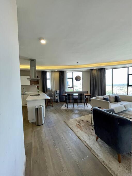 A Scenic Escape Within Nairobi Apartment Bagian luar foto